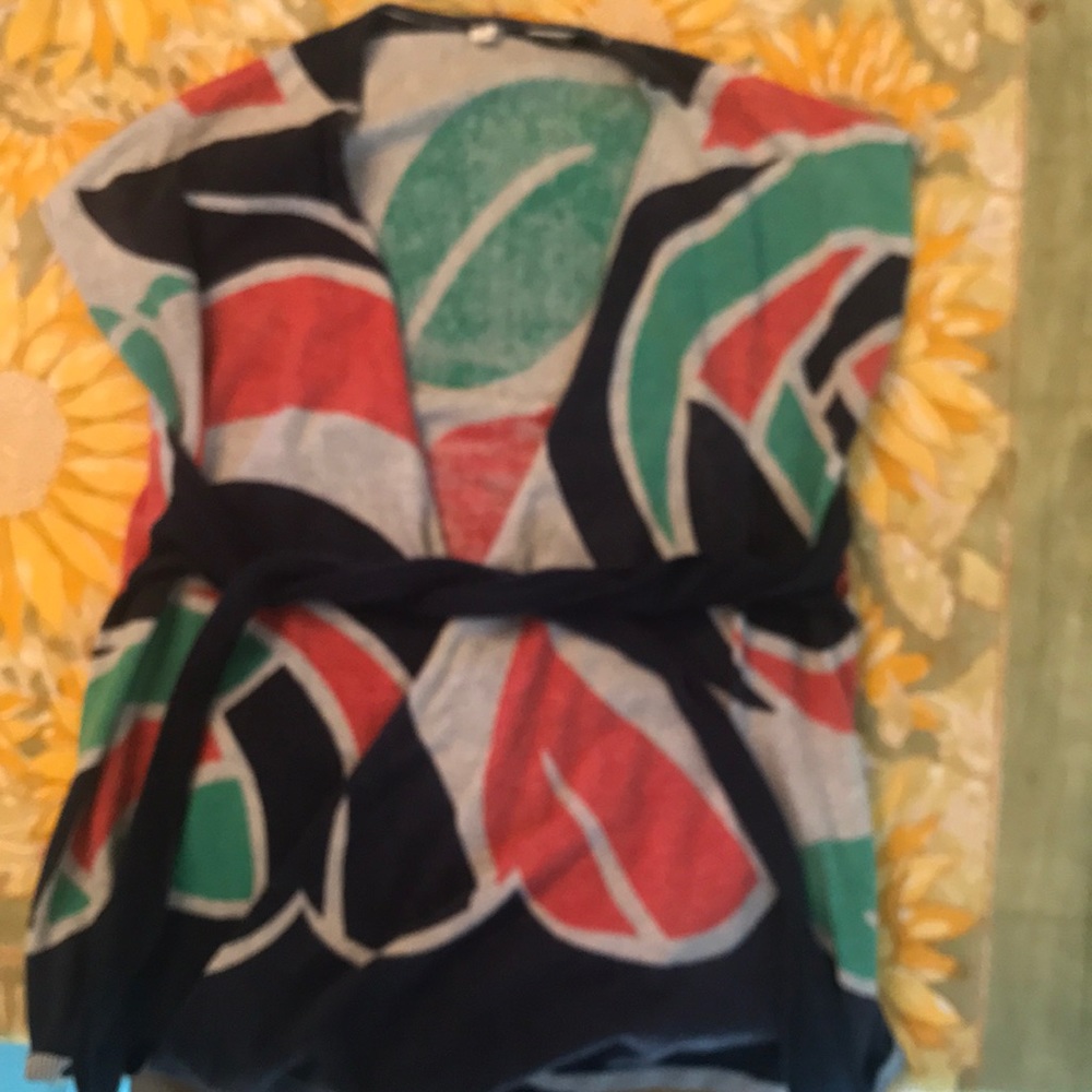 Women’s short sleeve cardigan